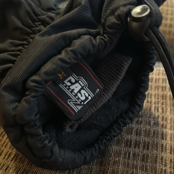 Castle gloves - Picture 6 of 6